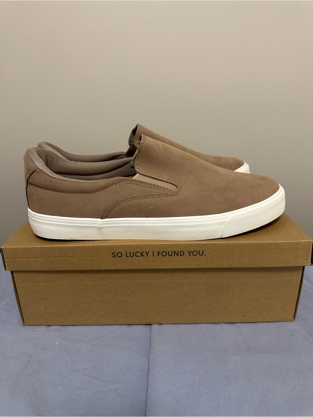 Lucky Brand Men’s Slip-On Loafers in Taupe - Picture 2 of 7